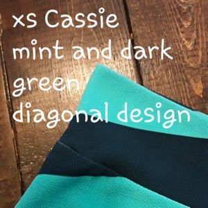 XS Lularoe Cassie